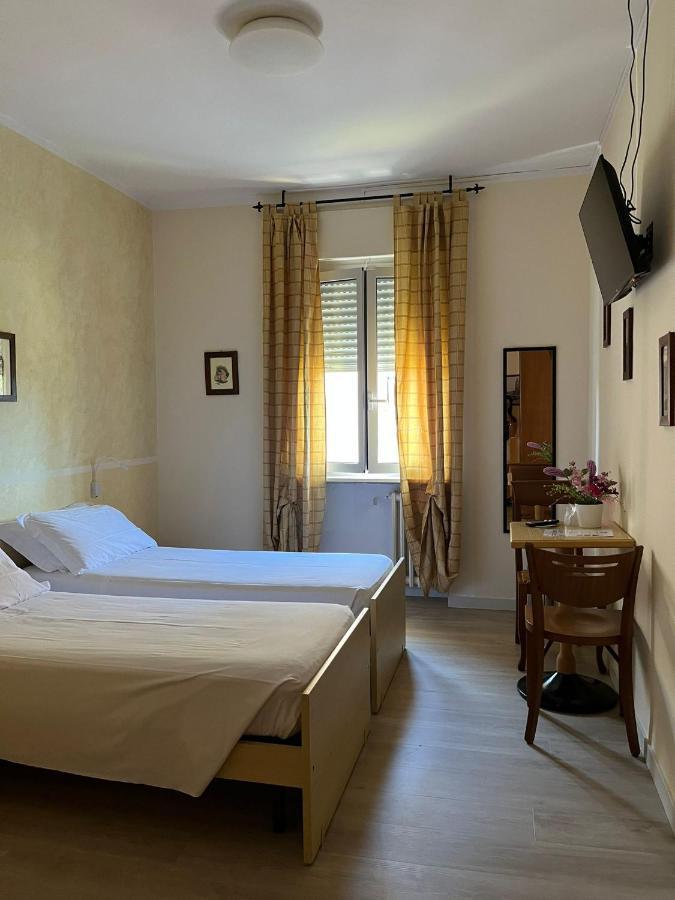 Albergo Aquila Lazise Buitenkant foto