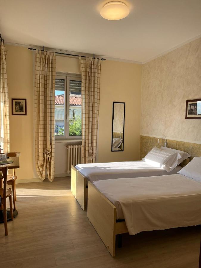 Albergo Aquila Lazise Buitenkant foto