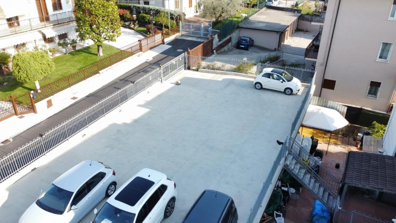 Albergo Aquila Lazise Buitenkant foto