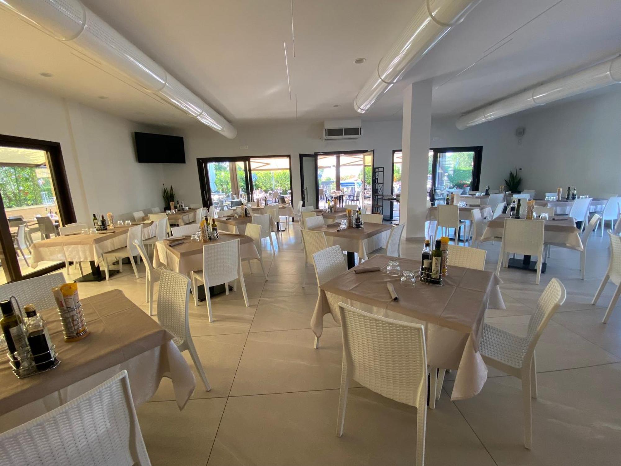 Albergo Aquila Lazise Buitenkant foto