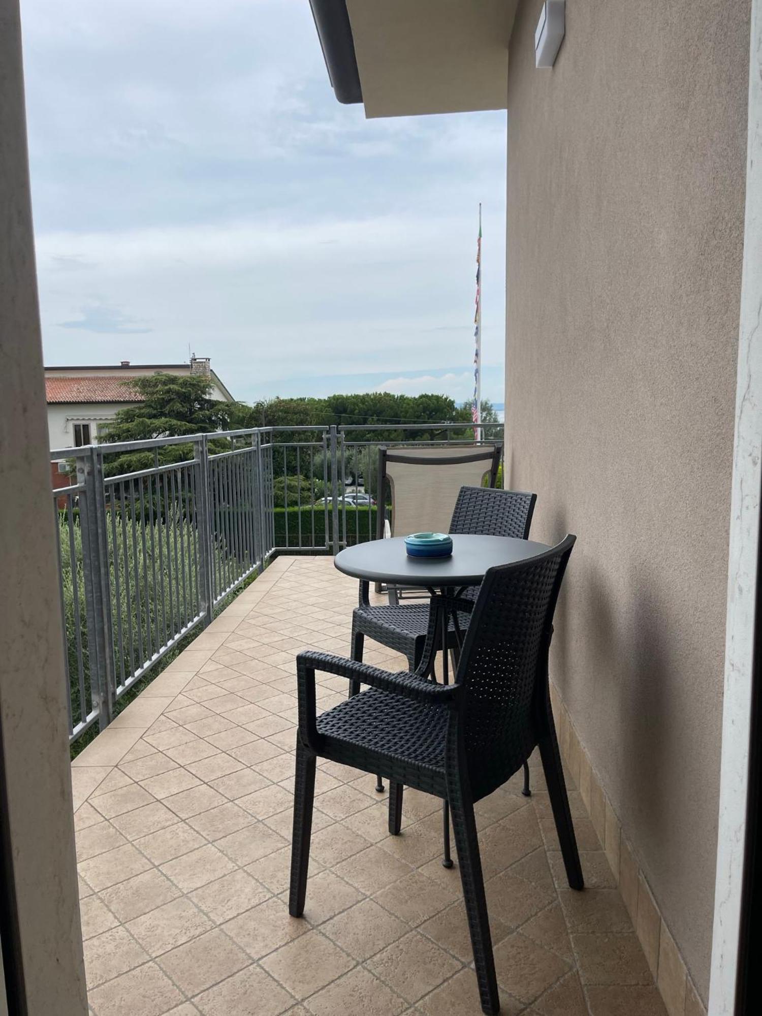 Albergo Aquila Lazise Buitenkant foto